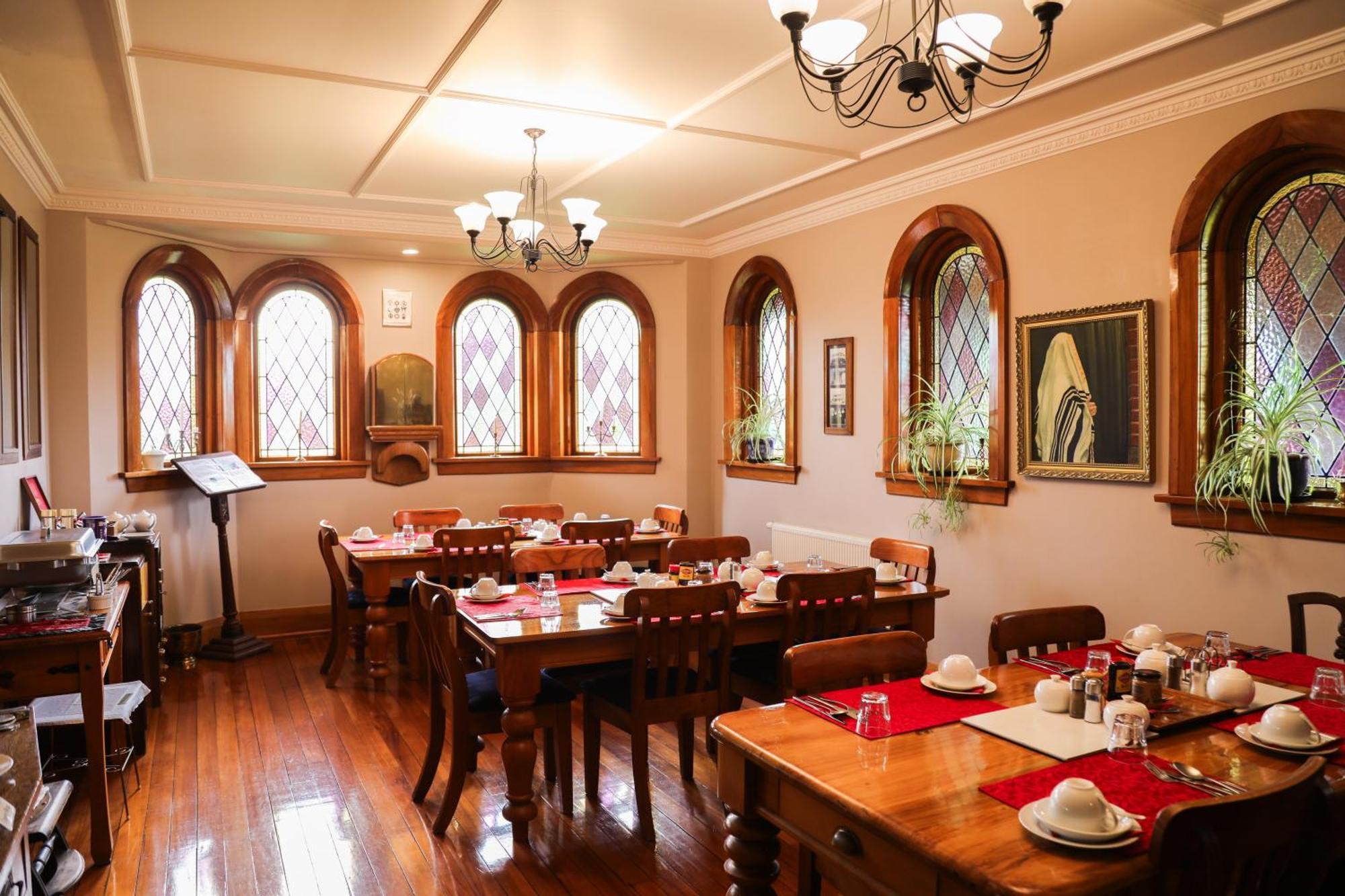 Te Anau Lodge Экстерьер фото