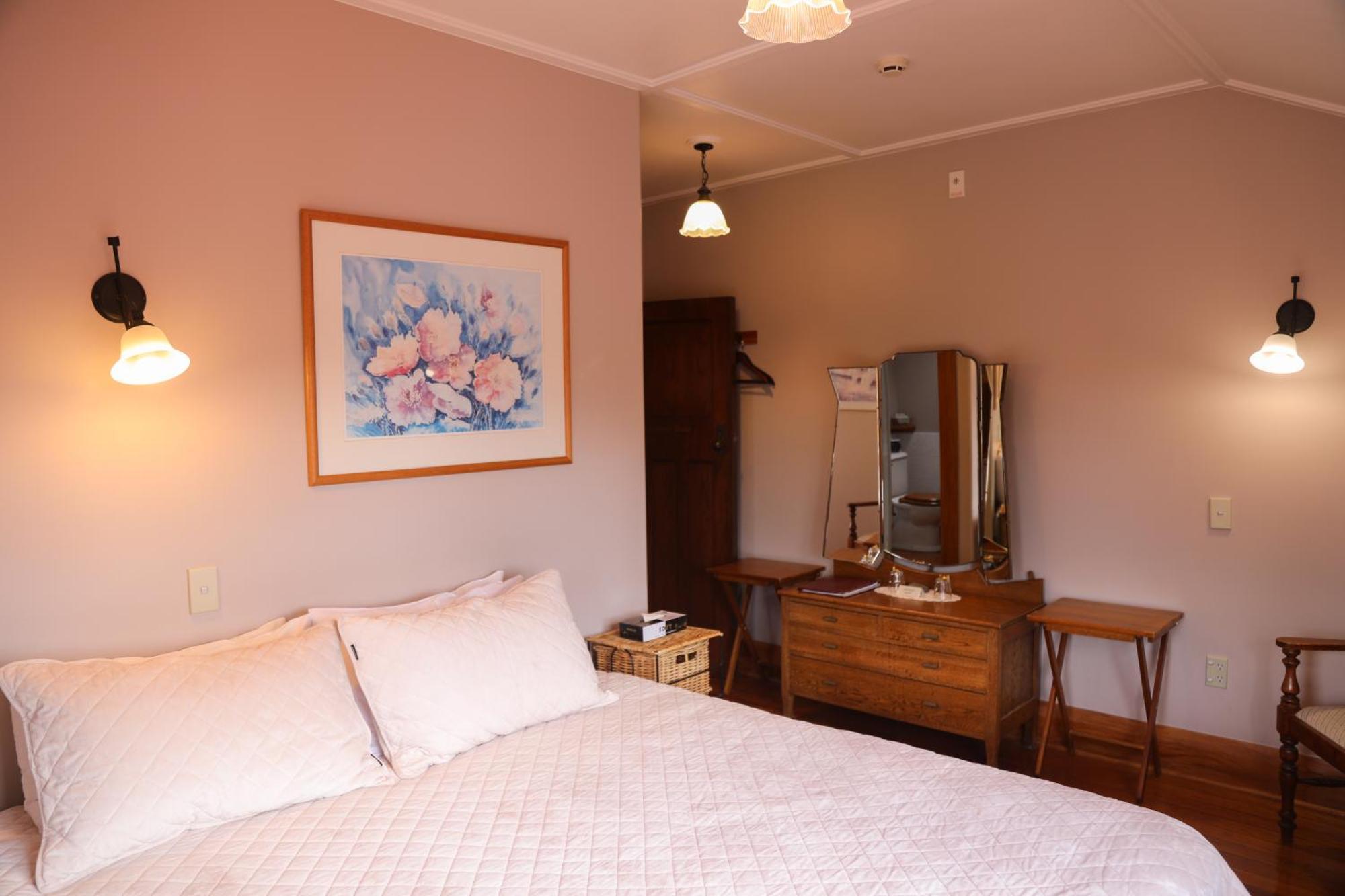 Te Anau Lodge Экстерьер фото