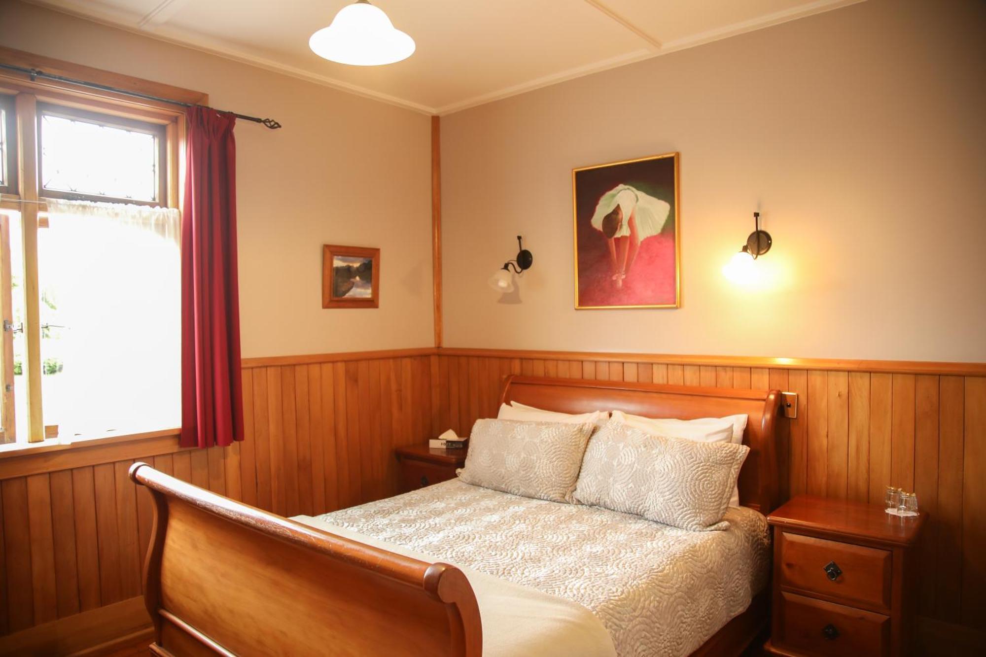 Te Anau Lodge Экстерьер фото