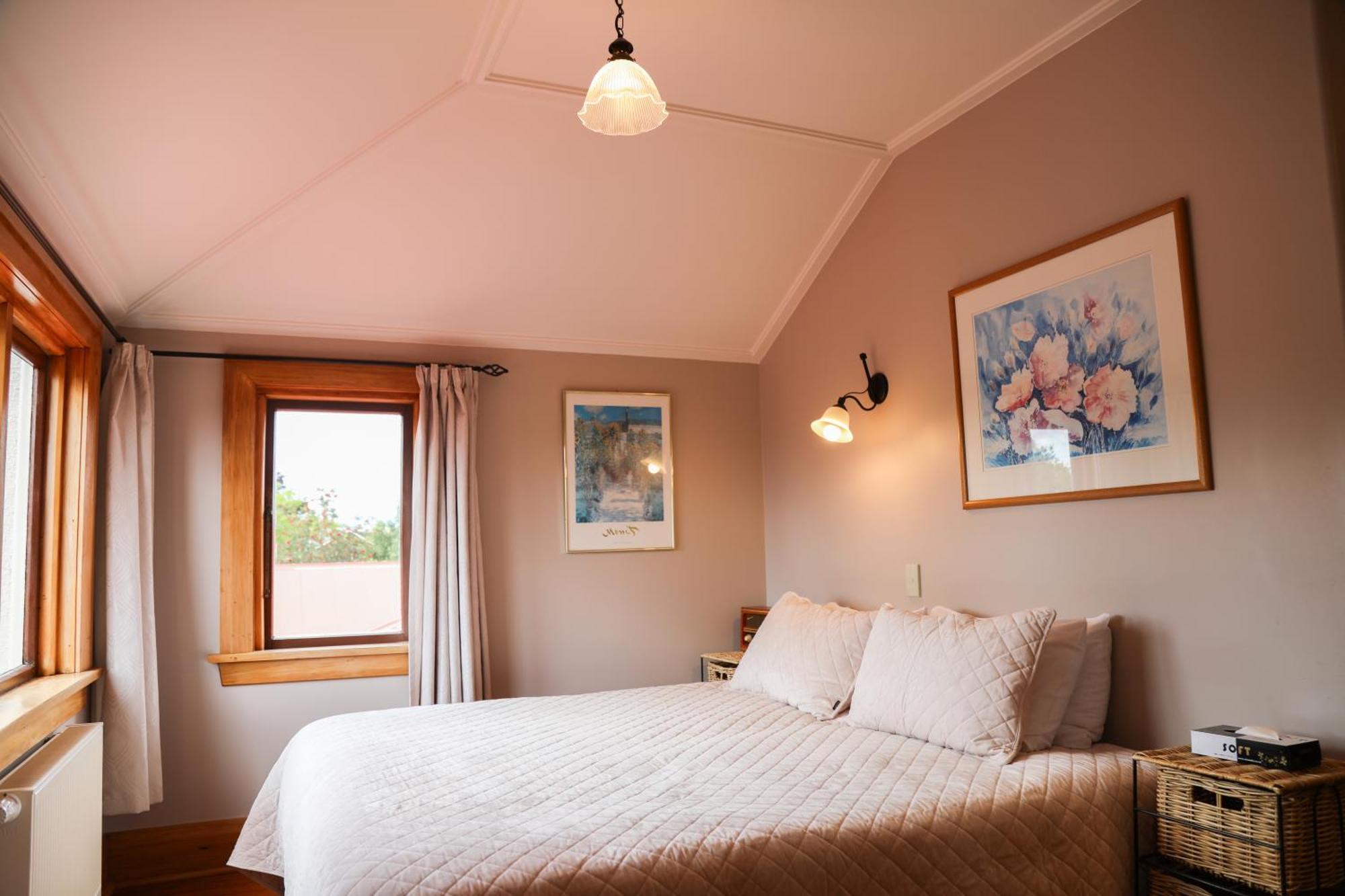 Te Anau Lodge Экстерьер фото