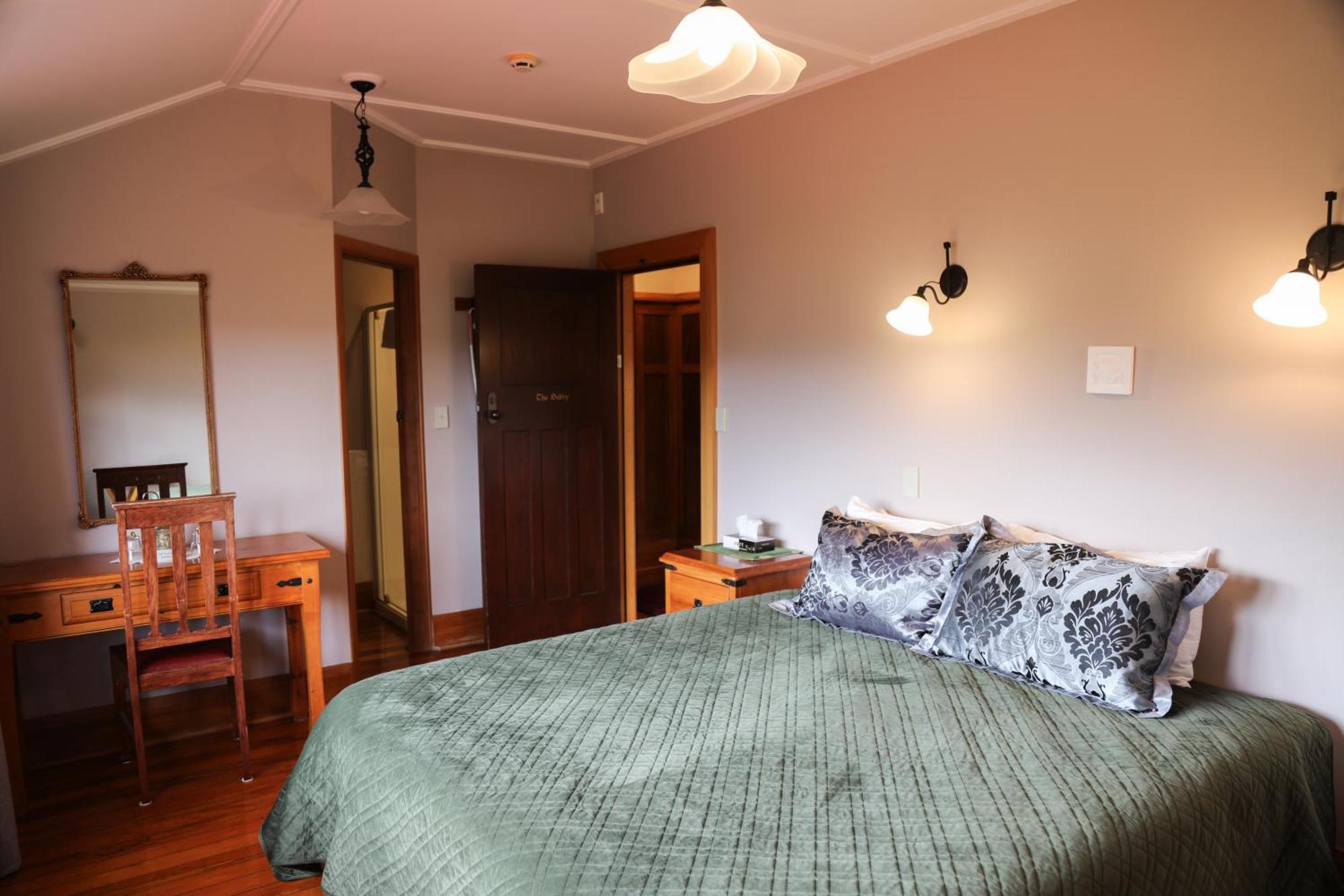Te Anau Lodge Экстерьер фото