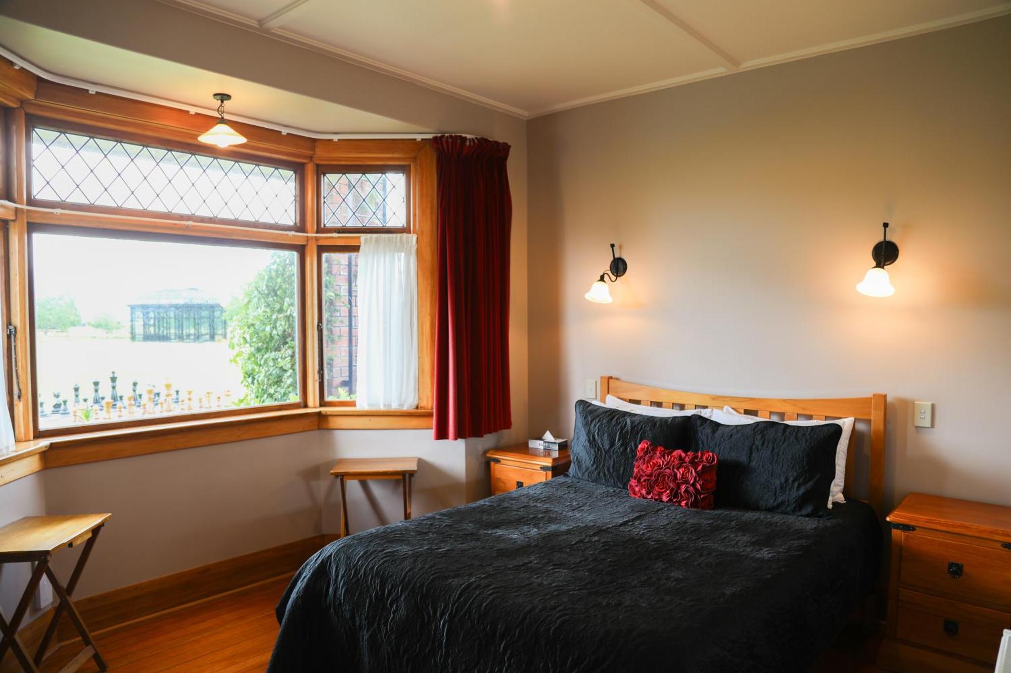 Te Anau Lodge Экстерьер фото