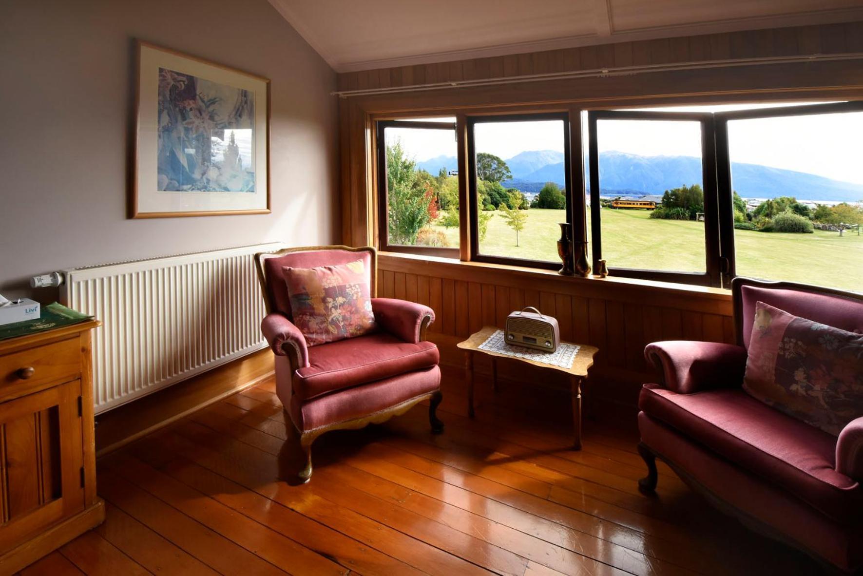 Te Anau Lodge Экстерьер фото